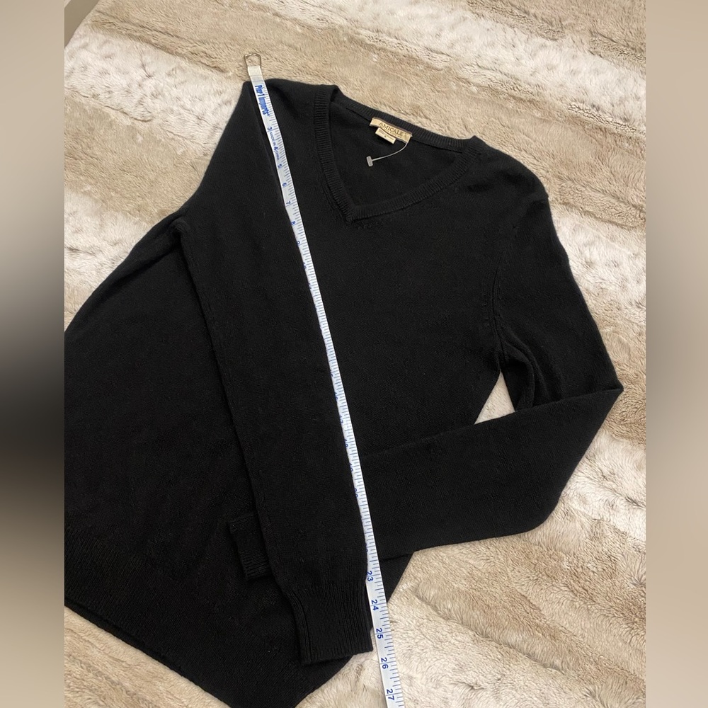 NWOT💝AMICALE Cashmere V-Neck Sweater Size S - Picture 11 of 13
